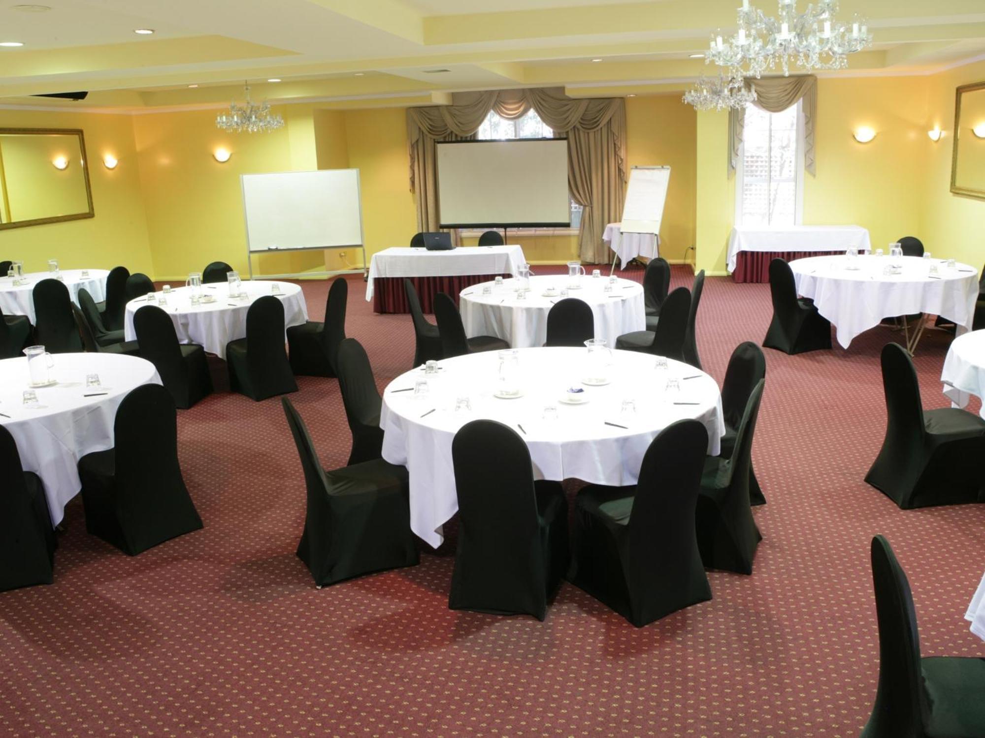 Beau Monde International Hotell Doncaster East Exteriör bild