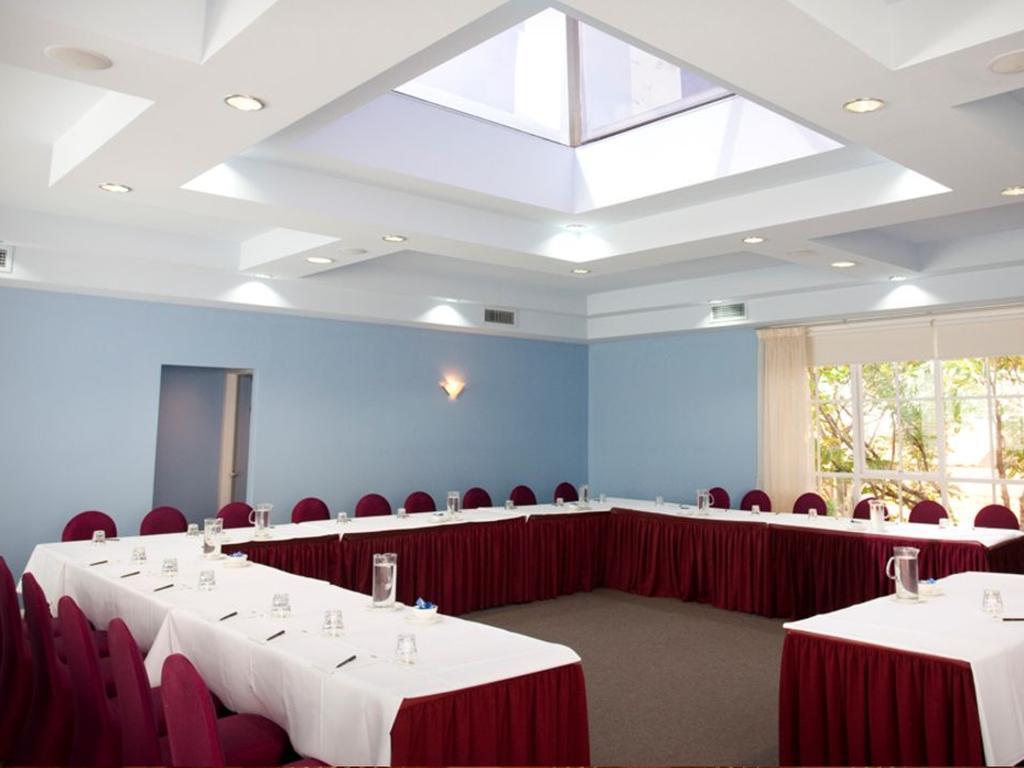 Beau Monde International Hotell Doncaster East Exteriör bild