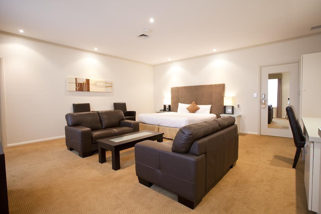 Beau Monde International Hotell Doncaster East Exteriör bild