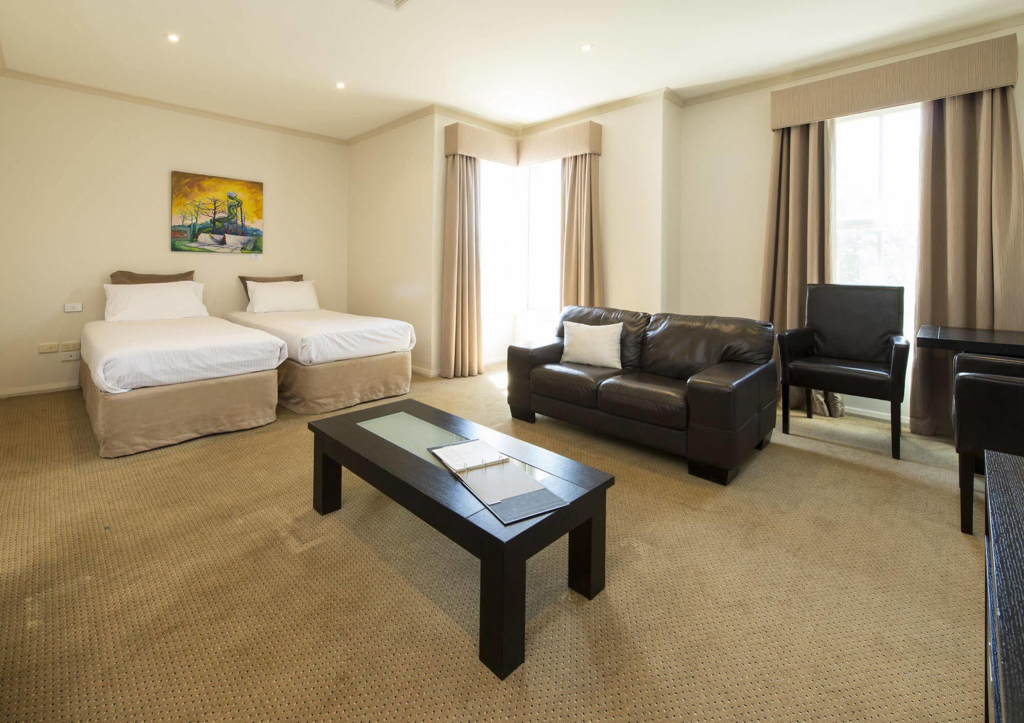 Beau Monde International Hotell Doncaster East Exteriör bild