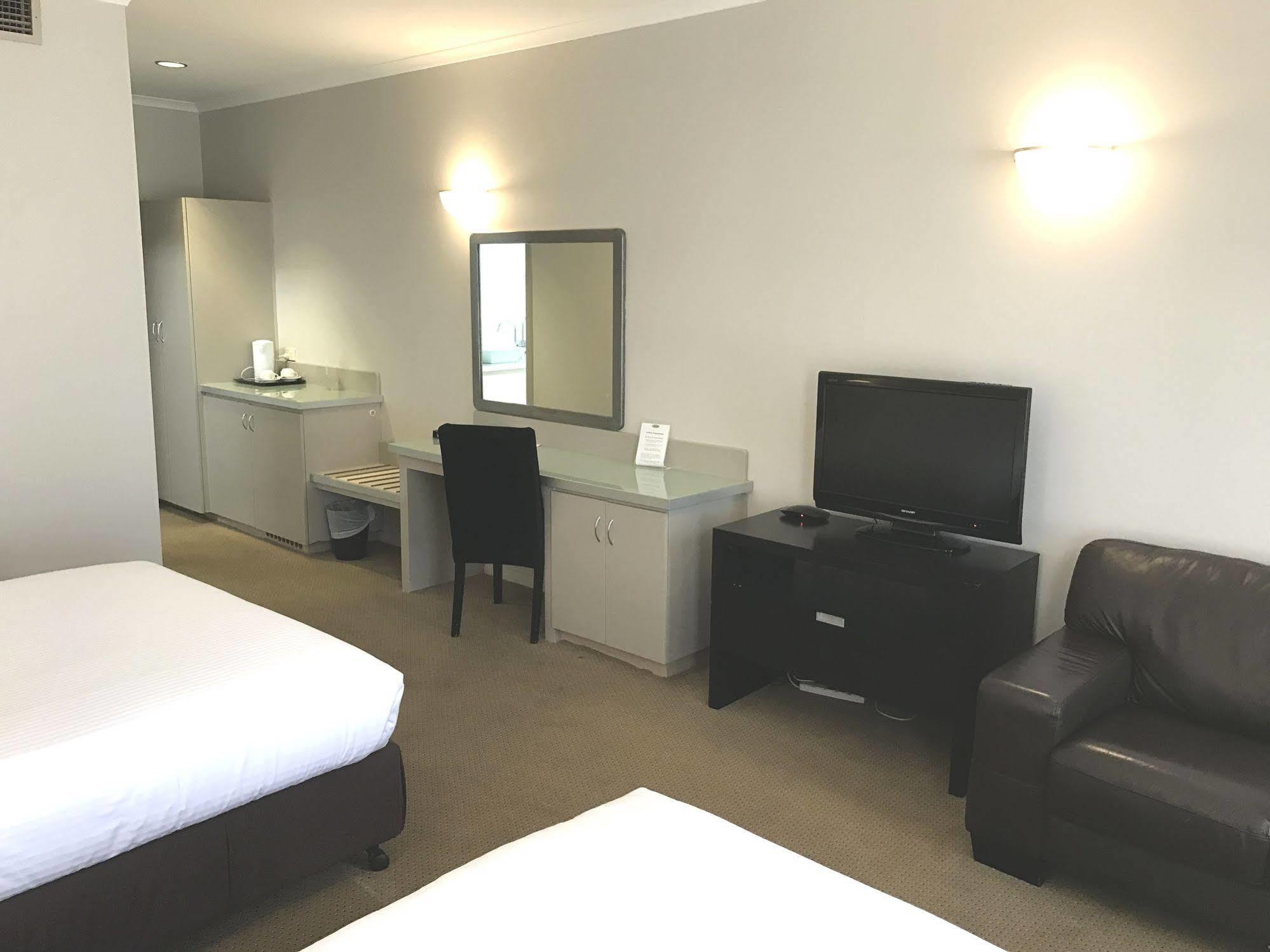 Beau Monde International Hotell Doncaster East Exteriör bild