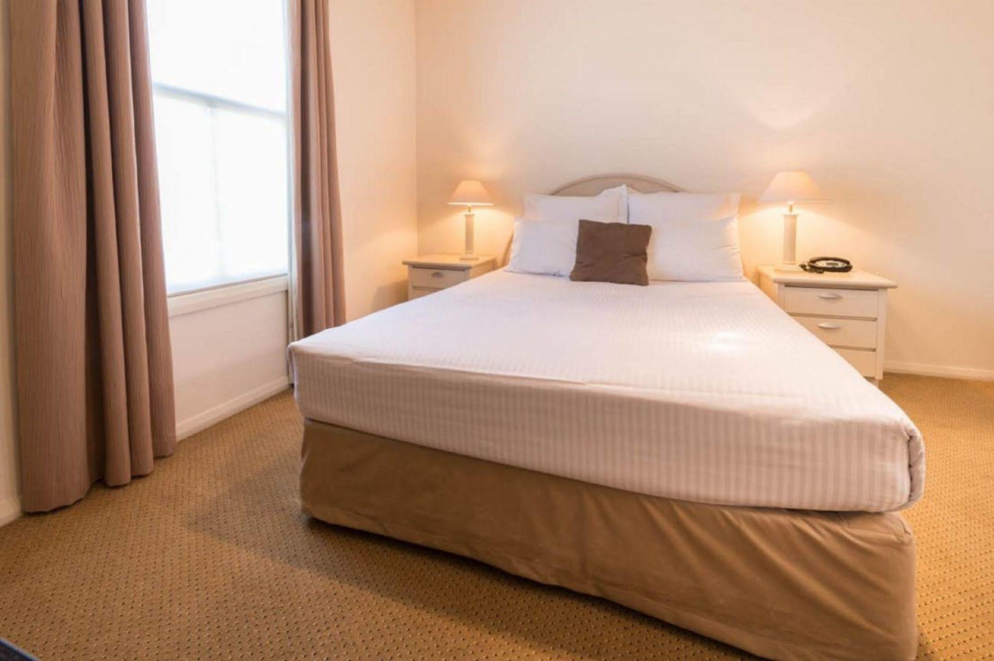 Beau Monde International Hotell Doncaster East Exteriör bild